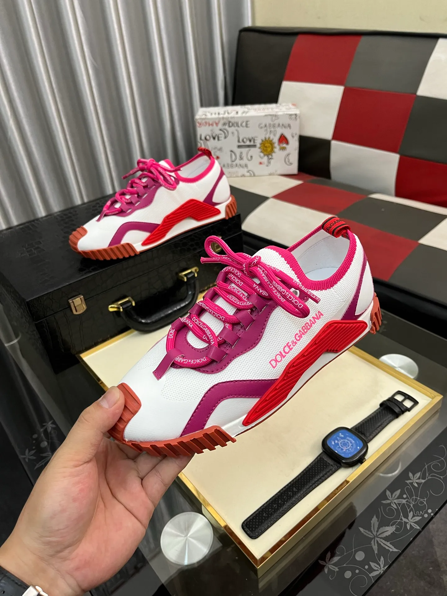Men's Men's Shoes💰420⌚️⌚️Dolce&Gabbana••DG✔️Men's Sports•Casual Shoes. Original goods from top counters. Original imported cowhide, multi-material splicing design ➕Imported cowhide lining, cowhide feet ➕Original TPR elastic outsole. Size: 35-46